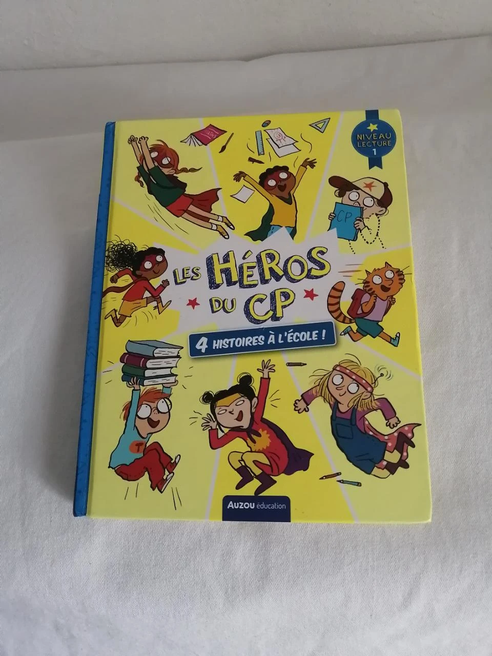 livre enfant - les héros du CP 4 histoires à l'école